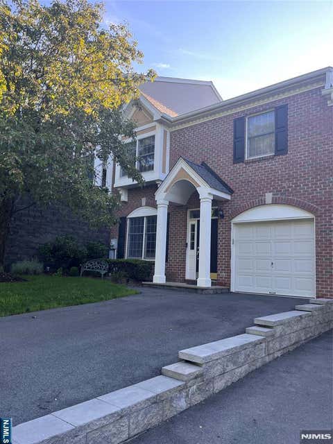 Photo of 90 Summer Hill Road #90, Wayne, NJ 07470 (MLS # 26031889)