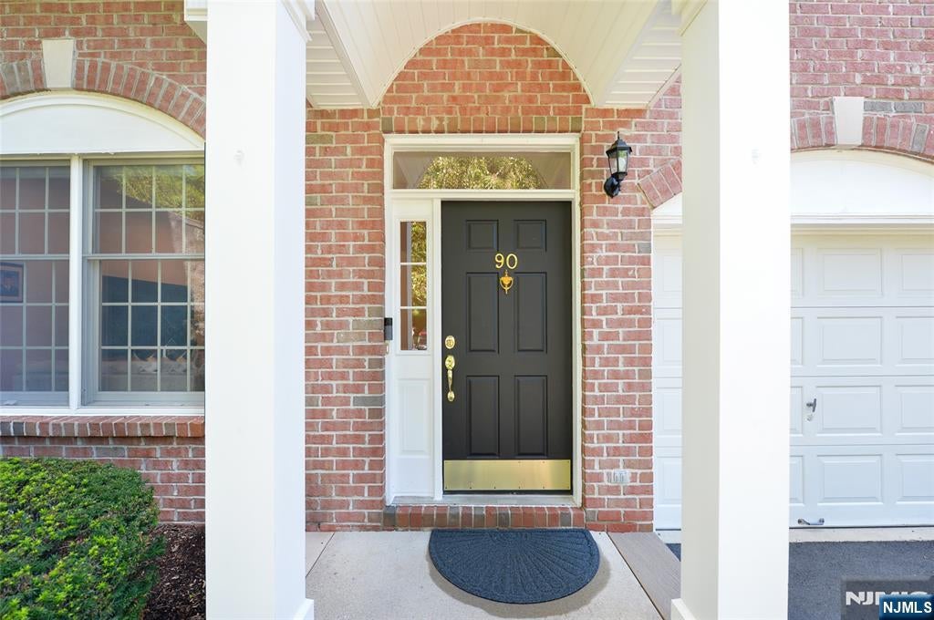 90 Summer Hill Road 90