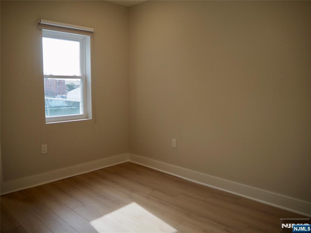 1205 Hillside Place 1