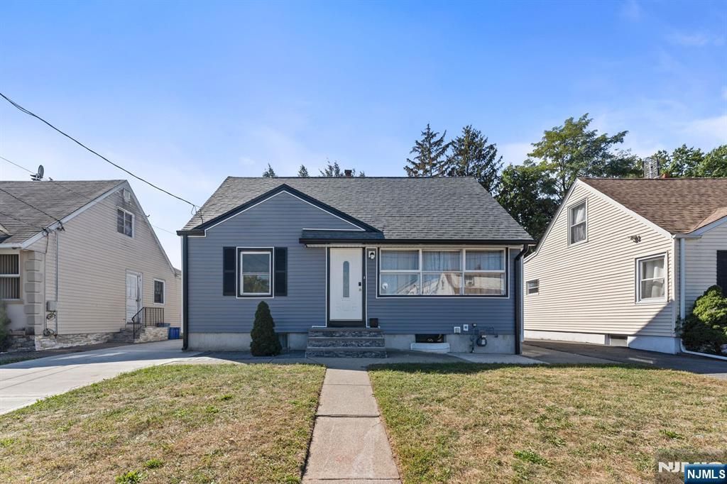 Photo of 49 Ackerson, Passaic, NJ 07055 (MLS # 25036321)