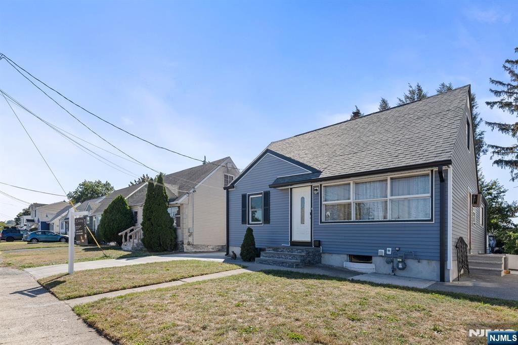 Photo of 49 Ackerson, Passaic, NJ 07055 (MLS # 25036321)