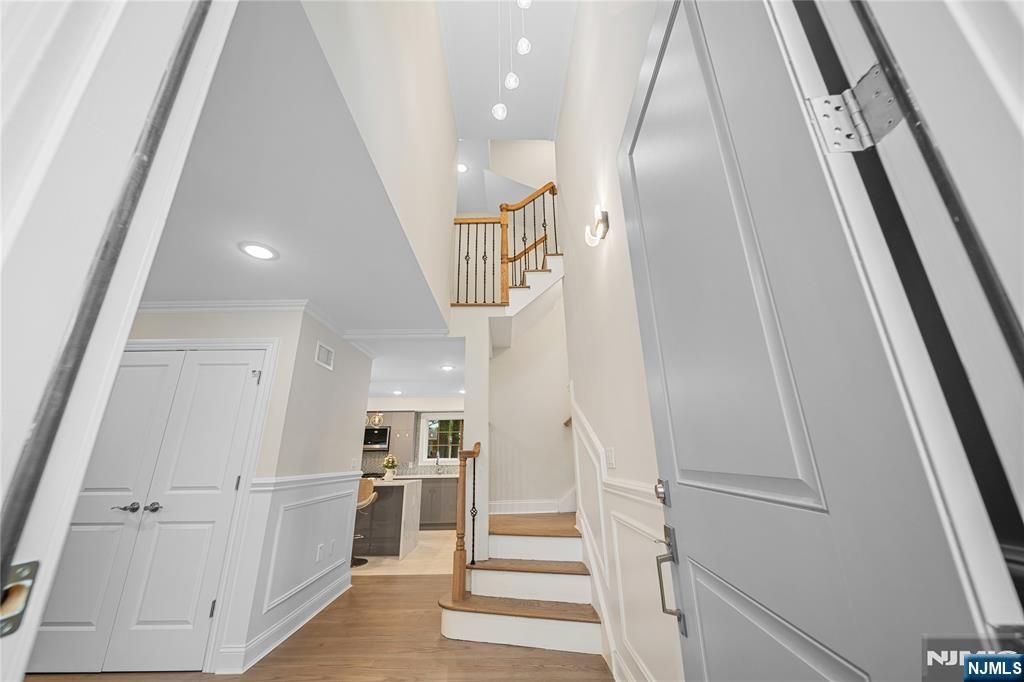 Photo of 16 Coles Court, River Edge, NJ 07661 (MLS # 25032449)