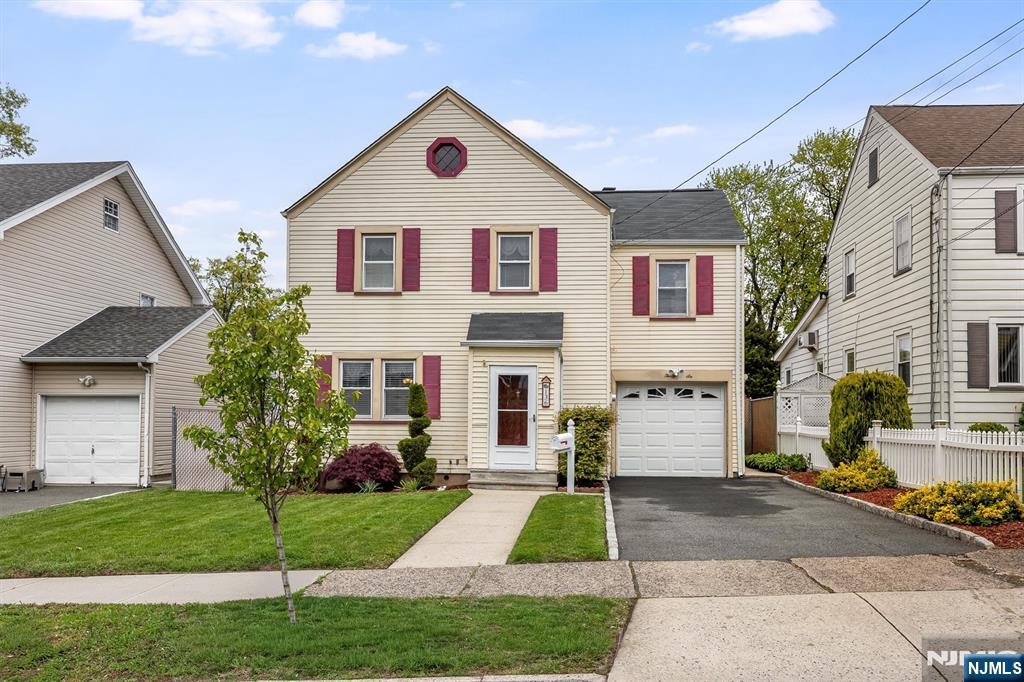 136 Sunset Avenue