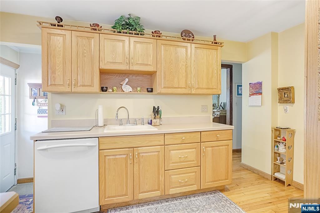 34-03 Norwood Drive