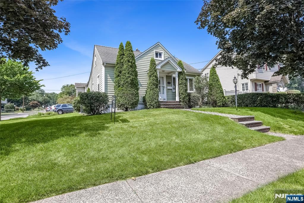 34-03 Norwood Drive