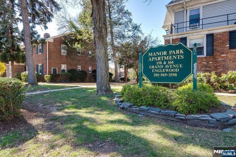 Photo of 166 Grand Ave #D1, Englewood, NJ 07631 (MLS # 25033579)