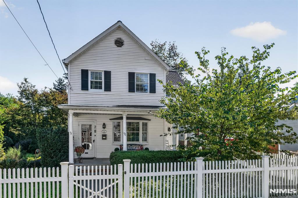 28 Leary Avenue