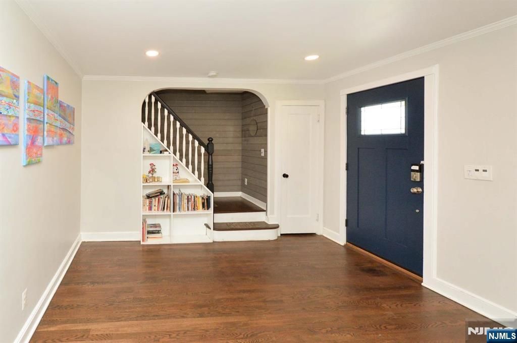 Photo of 710 Ramapo Road, Teaneck, NJ 07666 (MLS # 25029221)