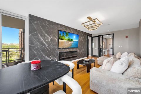 612 Hudson Park 612 Edgewater NJ 07020