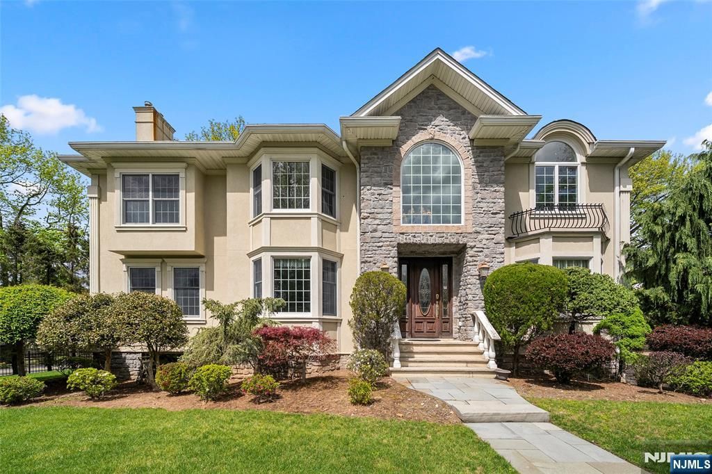 Photo of 15 Harvard Street, Closter, NJ 07624 (MLS # 26017790)