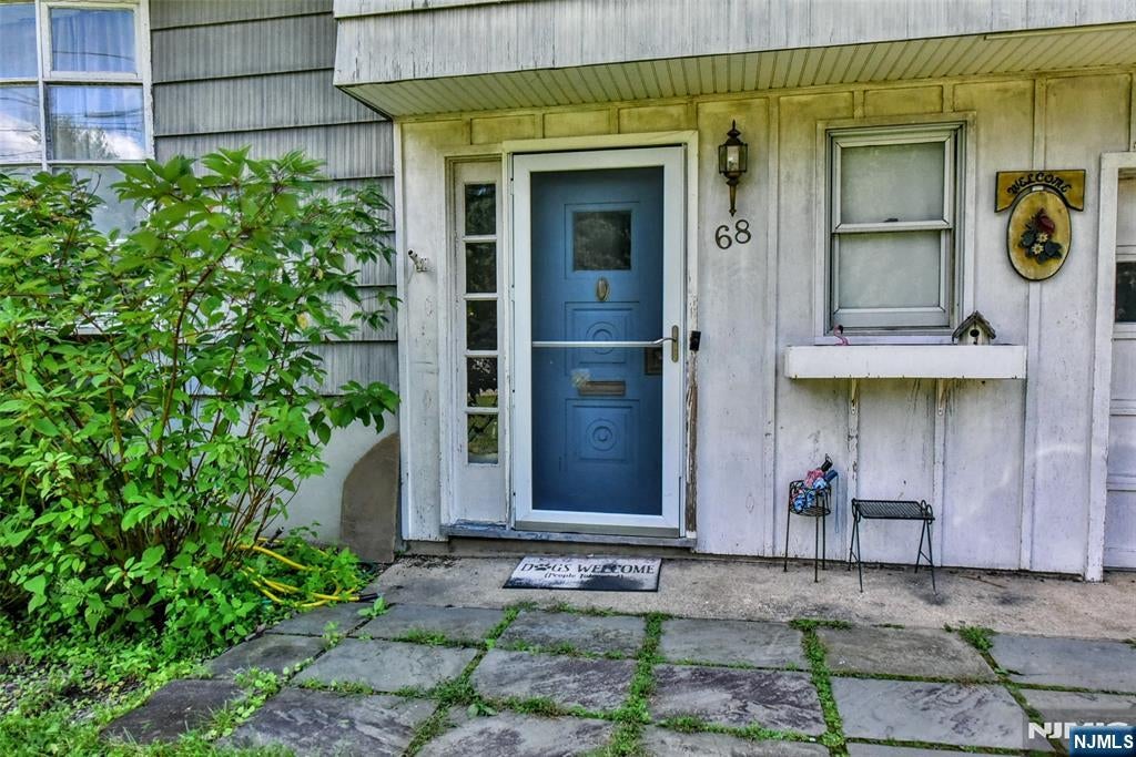 68 Sycamore Avenue