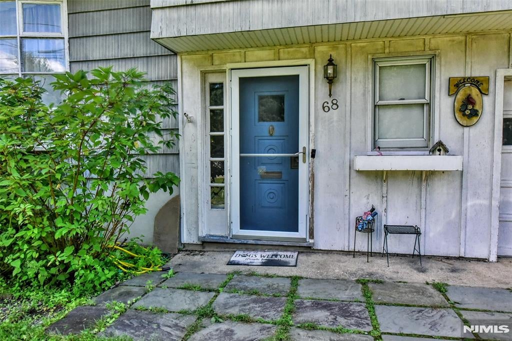 68 Sycamore Avenue