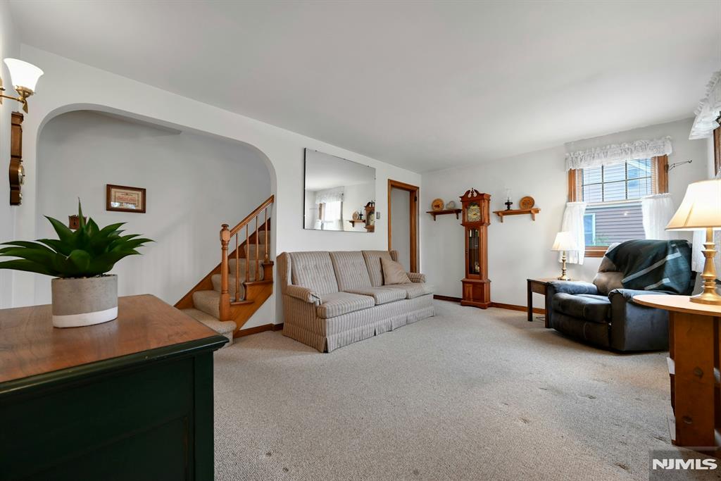 23-14 Ellington Road
