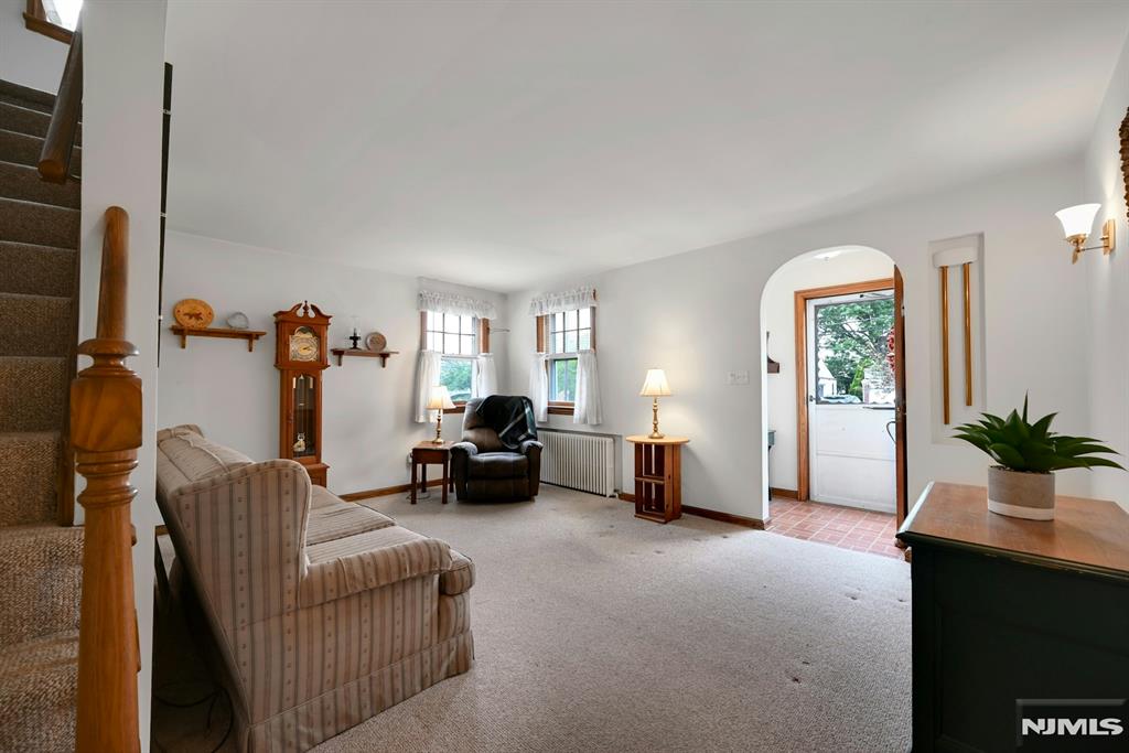 23-14 Ellington Road