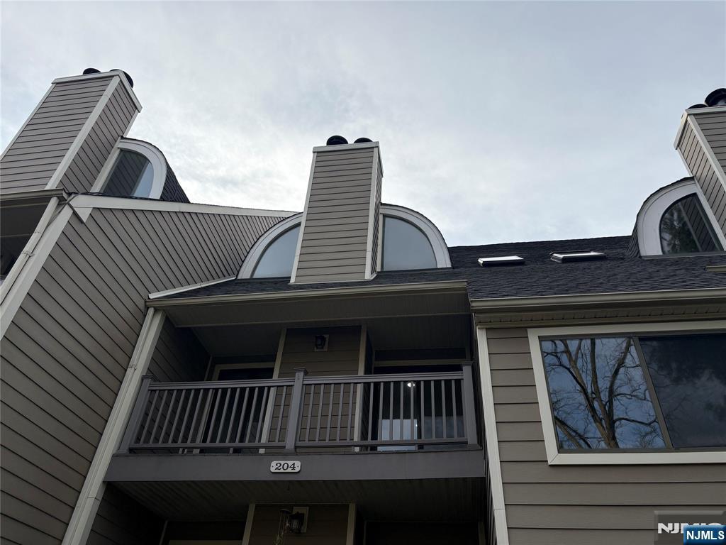 204 River Renaissance B04