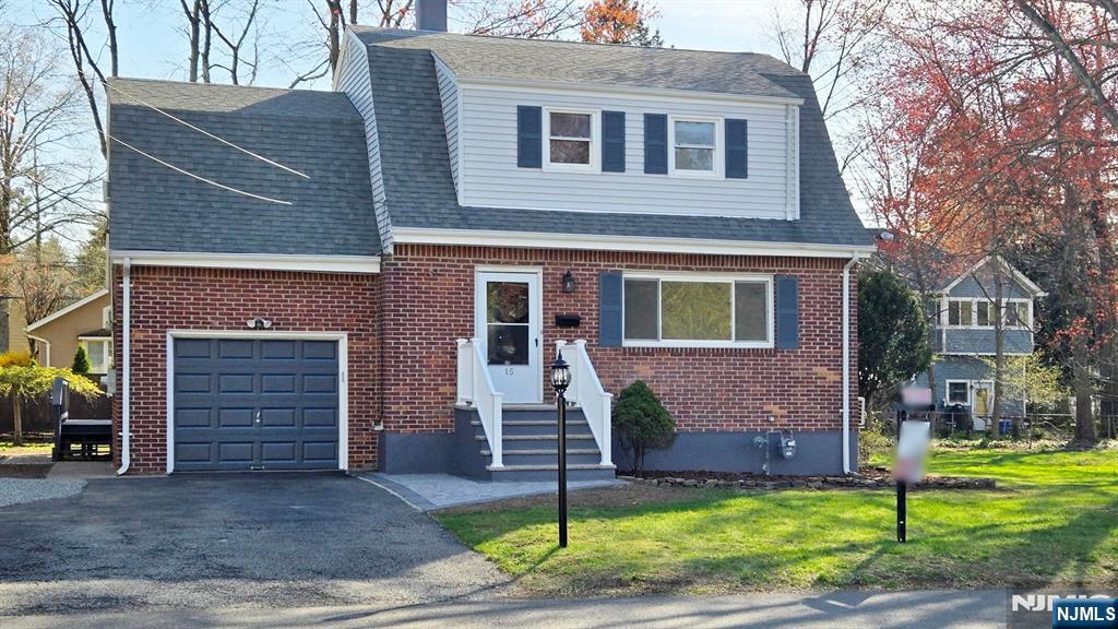 Rental Property at 15 Edward St, Demarest, New Jersey - Bedrooms: 3 
Bathrooms: 3 
Rooms: 7  - $4,800 MO.
