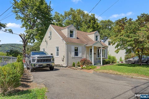 Photo of 114 Warhol Avenue, Mahwah, NJ 07430 (MLS # 26032354)
