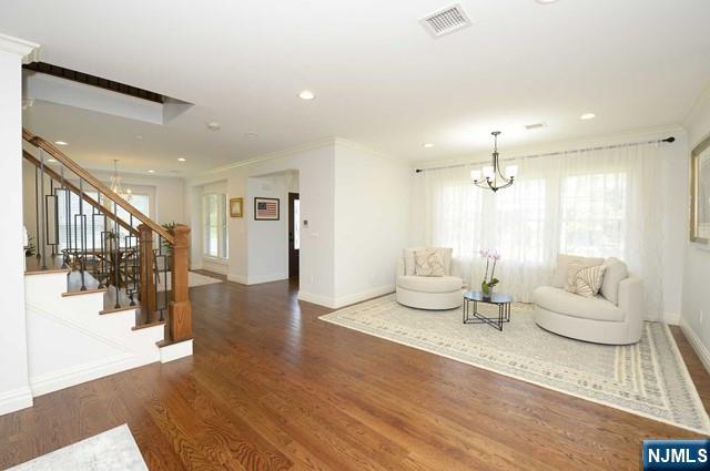 11 Madison Heights