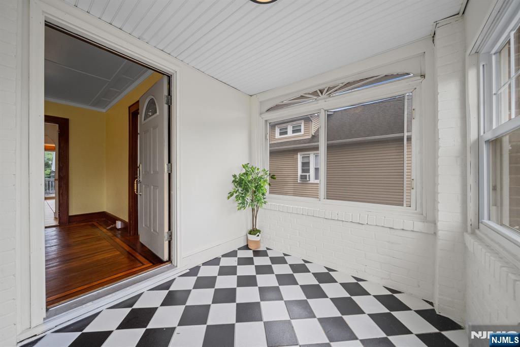 471 Elizabeth Street
