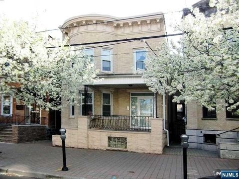 319 60th Street 1 West New York NJ 07093