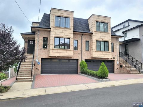 1033A Morningside Lane Fort Lee NJ 07024