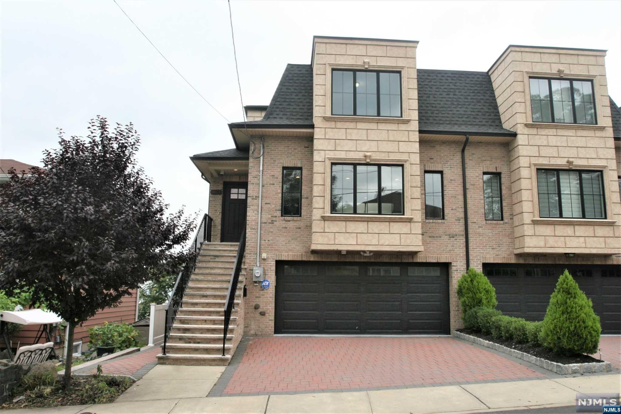 1033A Morningside Lane