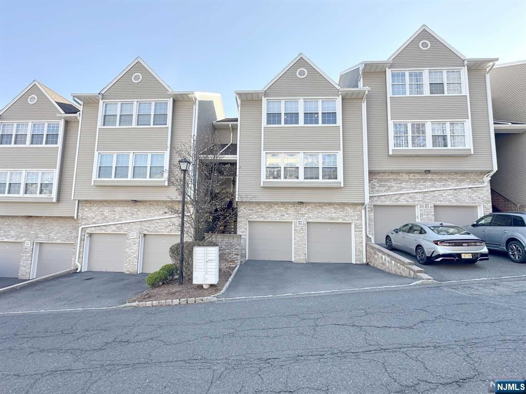 Property for Sale at 586 Windsor Drive, Palisades Park, New Jersey - Bedrooms: 3 
Bathrooms: 3  - $725,000