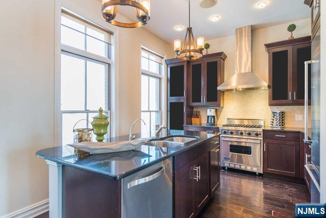 8 Regency Place 8