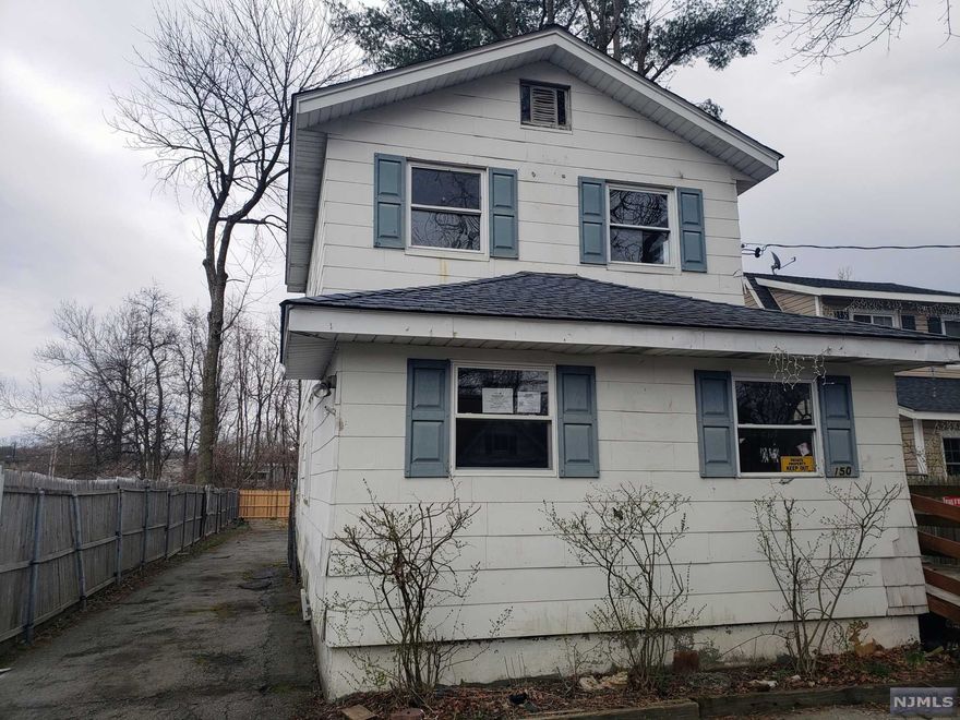 Great starter home. Conveniently located near NYC and major roadways, bus and train stations. A commuter delight! Wayne is located near shopping malls and restaurants and boasts of blue ribbon schools. Side hall colonial style home with LR/DR combo, kitchen and den on the first floor and 3 bedrooms and bath on the second level. Private large fenced in level backyard. There is a full unfinished basement, and off street parking for 3 cars.