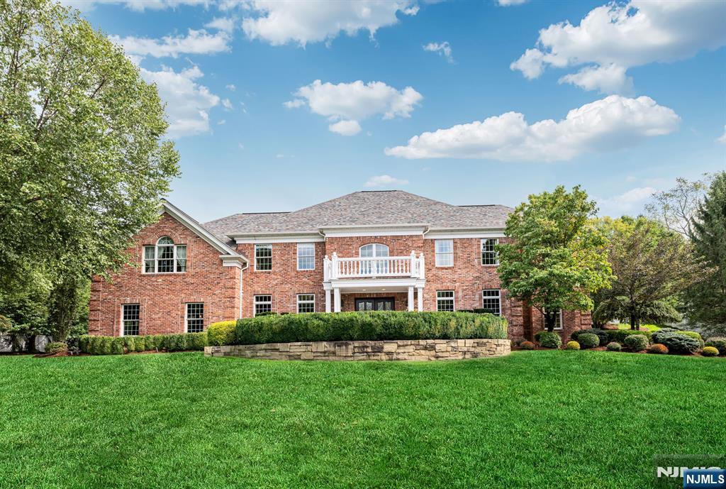 Homes for Sale in Northern NJ | ThisIsRiverEdge.com 19 Mettowee Farms Court