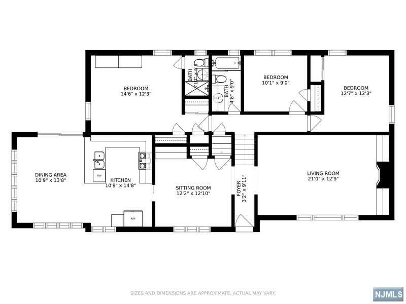 Main image without alt text