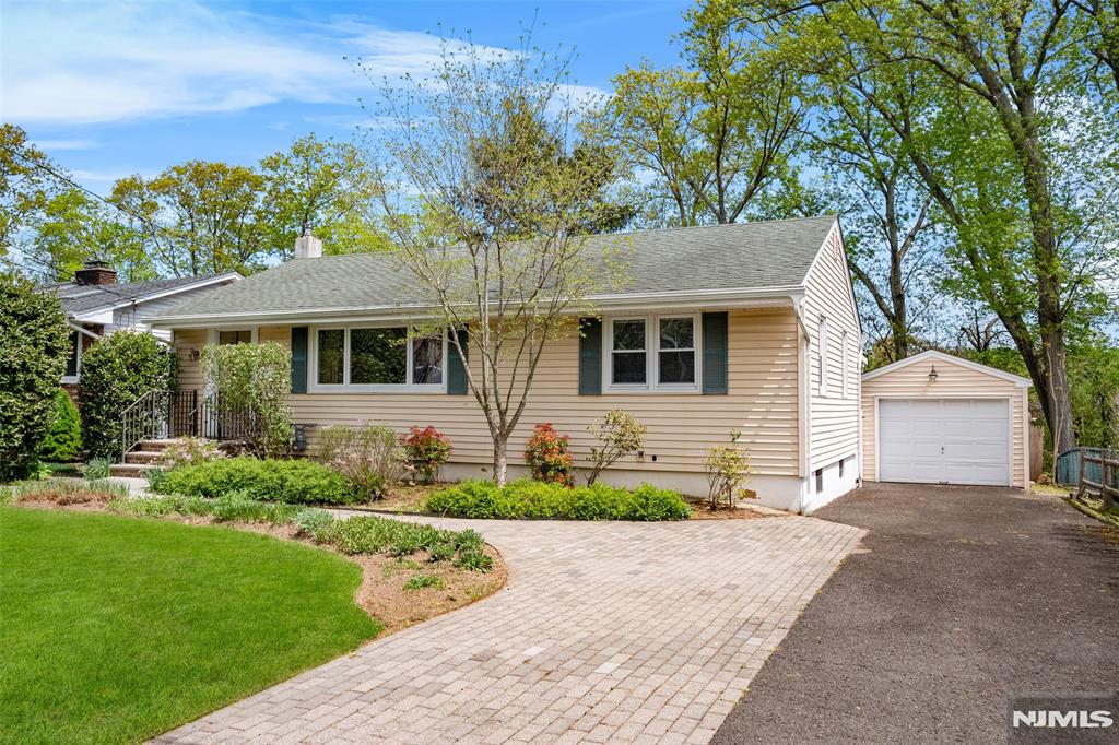 98 Roosevelt Boulevard