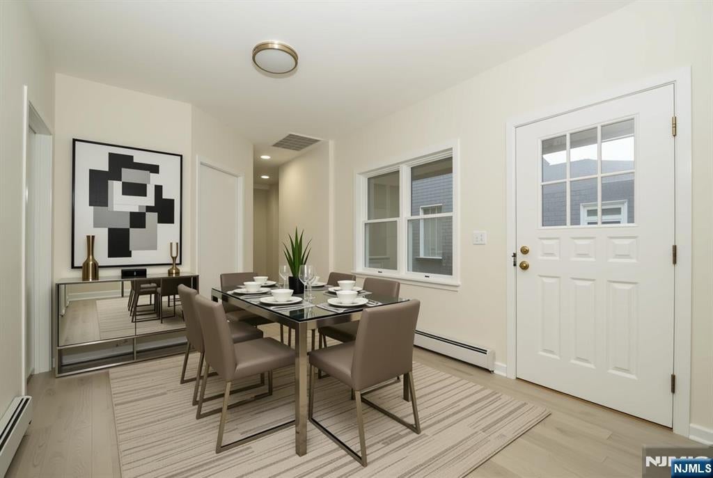 558 Lafayette Avenue 1