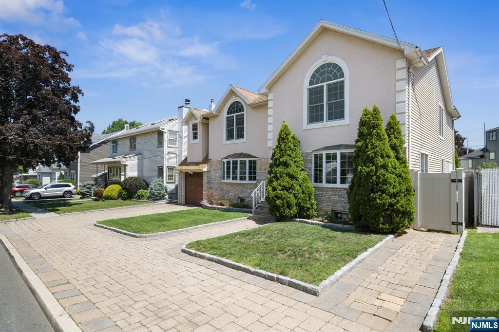262 Grace Avenue