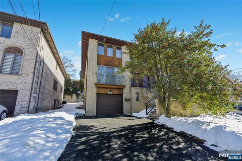 1496 15th Street Fort Lee NJ 07024