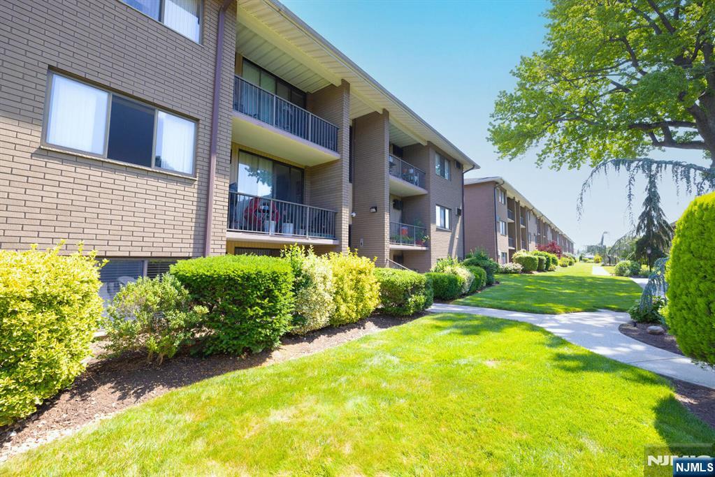 462 Liberty Street 109