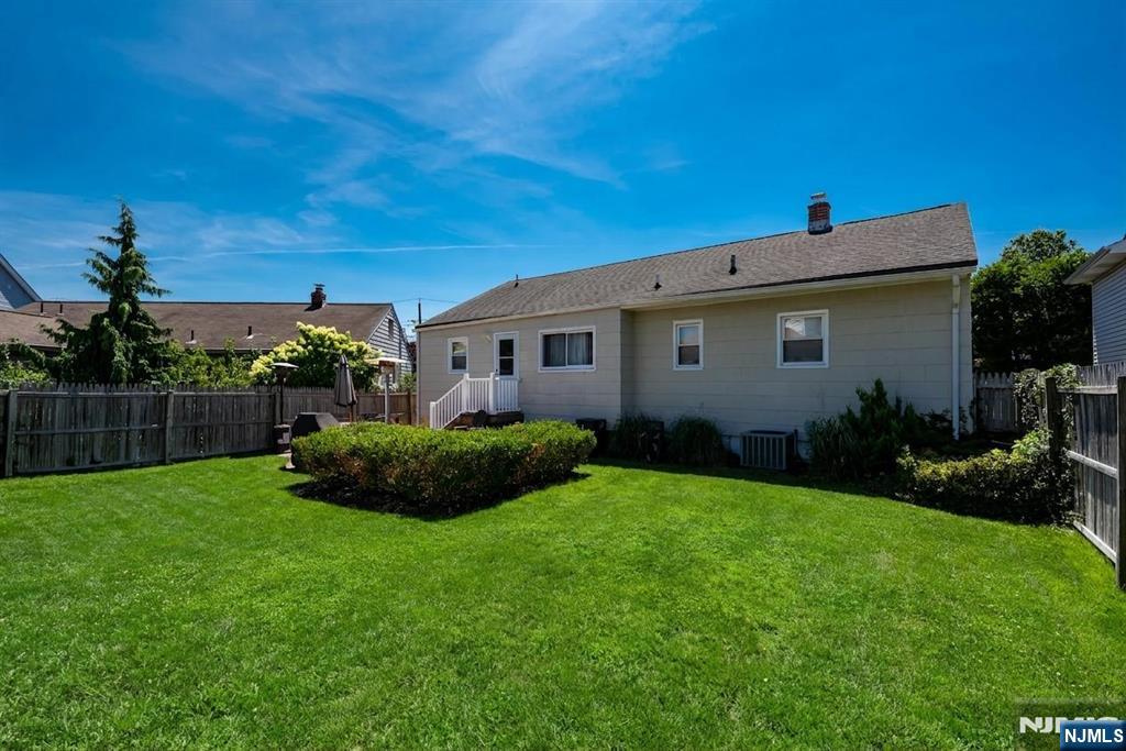 44 Lorrie Lane