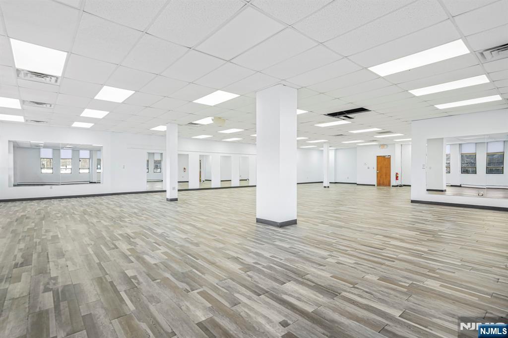 1 Lethbridge Plaza 34