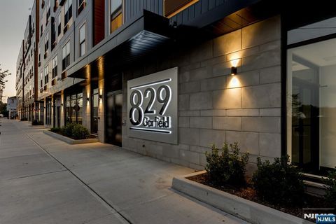 Photo of 829 Garfield Ave #514, Jersey City, NJ 07305 (MLS # 25028289)