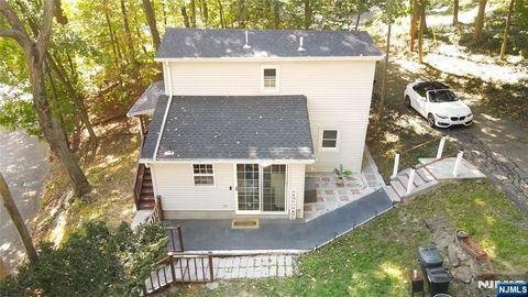 Photo of 31 Station Road, Denville Township, NJ 07834 (MLS # 25035197)