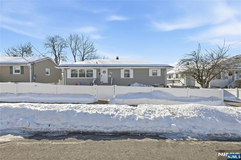 196 Merritt Avenue Bergenfield NJ 07621