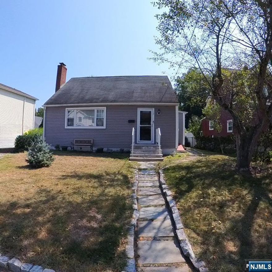Charming Cape Cod with 3 bedrooms, 1.5 baths, and a cozy fireplace. Enjoy a modern eat-in kitchen with stainless steel appliances, hardwood floors, central air, and an oversized 17,000+ sq ft lot with driveway parking!