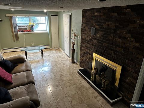 Photo of 449 Taft Ave #1B, Woodland Park, NJ 07424 (MLS # 25043502)