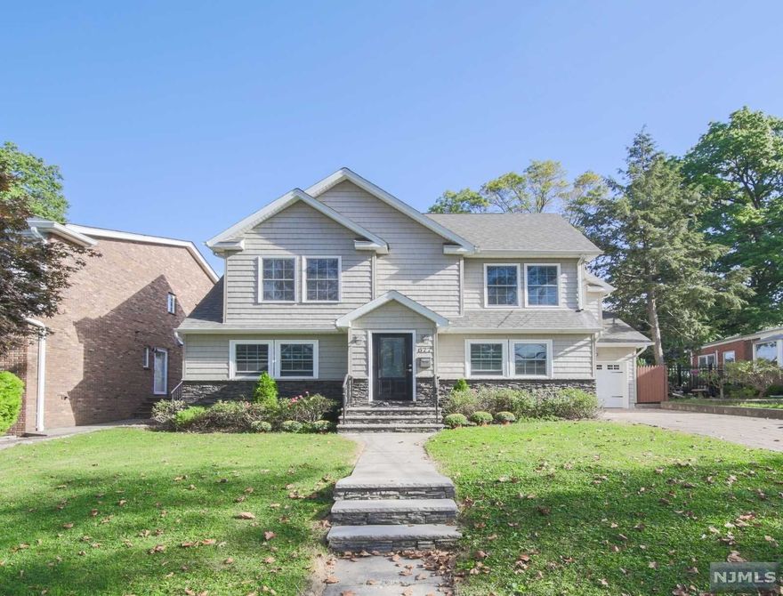 COMPLETELY RECONSTRUCTED & EXTENDED ON EXISTING FOUNDATION ON YEAR 2013, BEAUTIFUL COLONIAL HOUSE LOCATED IN A QUIET RESIDENTIAL AREA. BRAND NEW WATER HEATER, TWO ZONE CENTRAL AC, ALL HARDWOOD FLOOR THROUGHOUT. FIRST FLOOR FEATURES MODERN LAYOUT WITH DINING ROOM, LIVING ROOM AND FAMILY ROOM ALL FLOWING PERFECTLY, ALSO LEADING TO PRIVATE BACK YARD AND HUGE DECK FOR ENTERTAINING. LARGE KITCHEN WITH STAINLESS STEEL APPLIANCES, GRANITE COUNTER-TOP AND CUSTOM CABINETRY. RECESSED LIGHTING AND CUSTOM MOLDING THROUGHOUT. 2ND FLOOR FEATURES MASTER BEDROOM WITH MASTER BATH/DOUBLE SINK VANITIES. 3 BEDROOMS WITH I FULL BATH/DOUBLE SINK VANITIES. FINISHED BASEMENT FEATURES FAMILY ROOM AND LAUNDRY ROOM. WITHIN WALKING DISTANCE OF SLOCUM/SKEWES ELEMENTARY AND RIDGEFIELD MEMORIAL HIGH SCHOOL. CLOSE TO SHOPPING AND RESTAURANT. EASY ACCESS TO ALL MAJOR HIGHWAY.