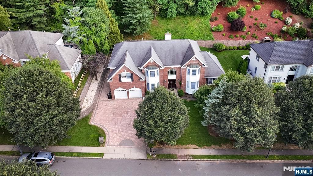 Photo of 212 Bennington Terrace, Paramus, NJ 07652 (MLS # 25040505)