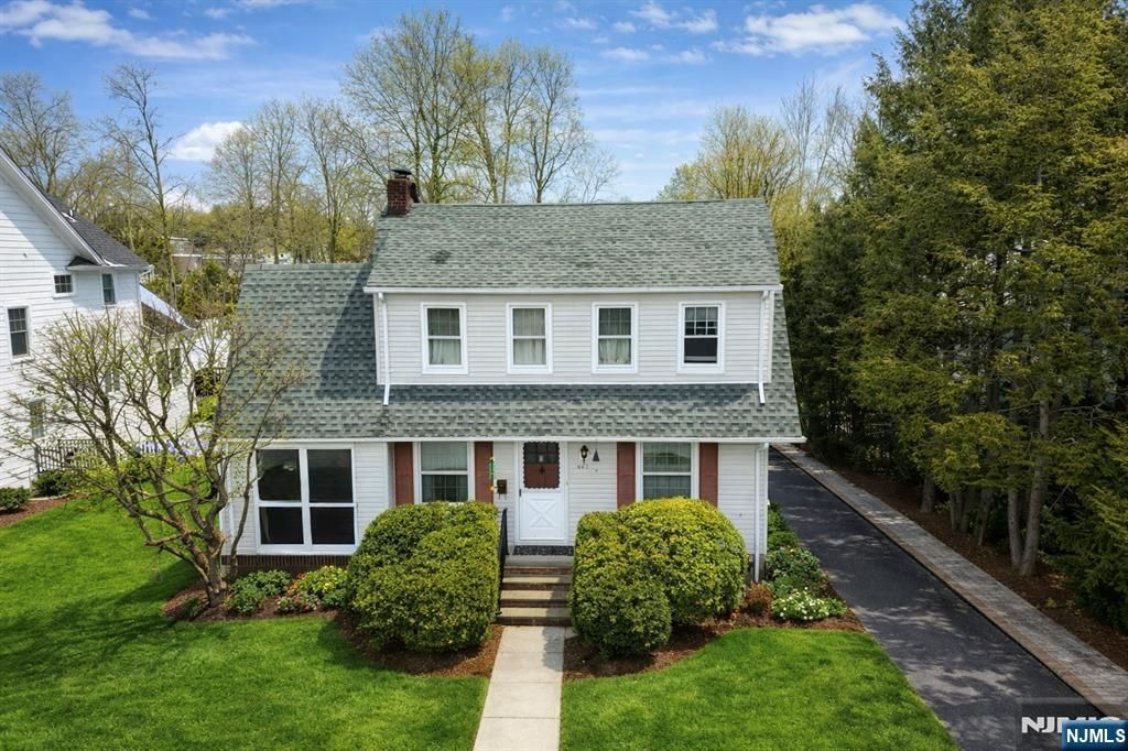 Photo of 643 Spring Avenue, Ridgewood Village, NJ 07450 (MLS # 26004608)