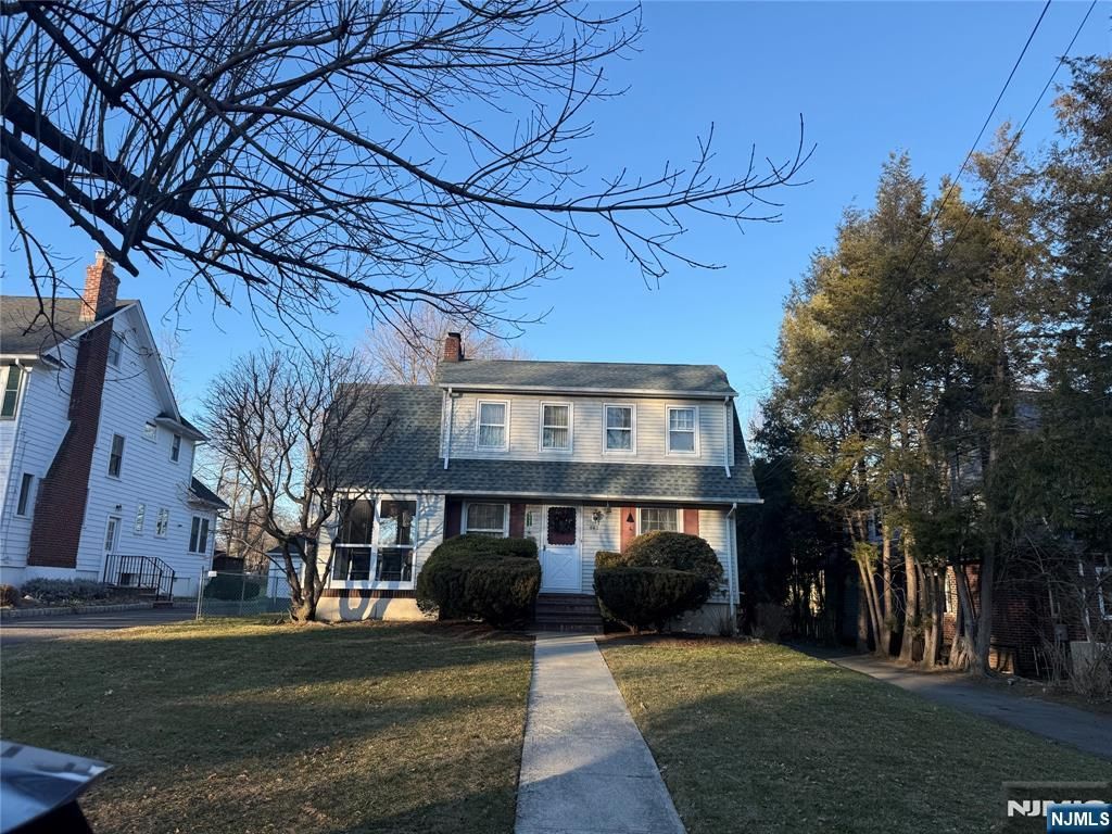 Photo of 643 Spring Avenue, Ridgewood Village, NJ 07450 (MLS # 26004608)