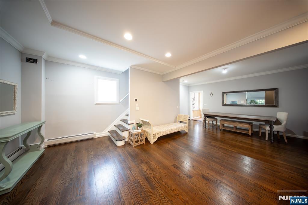 21 Meadow Street