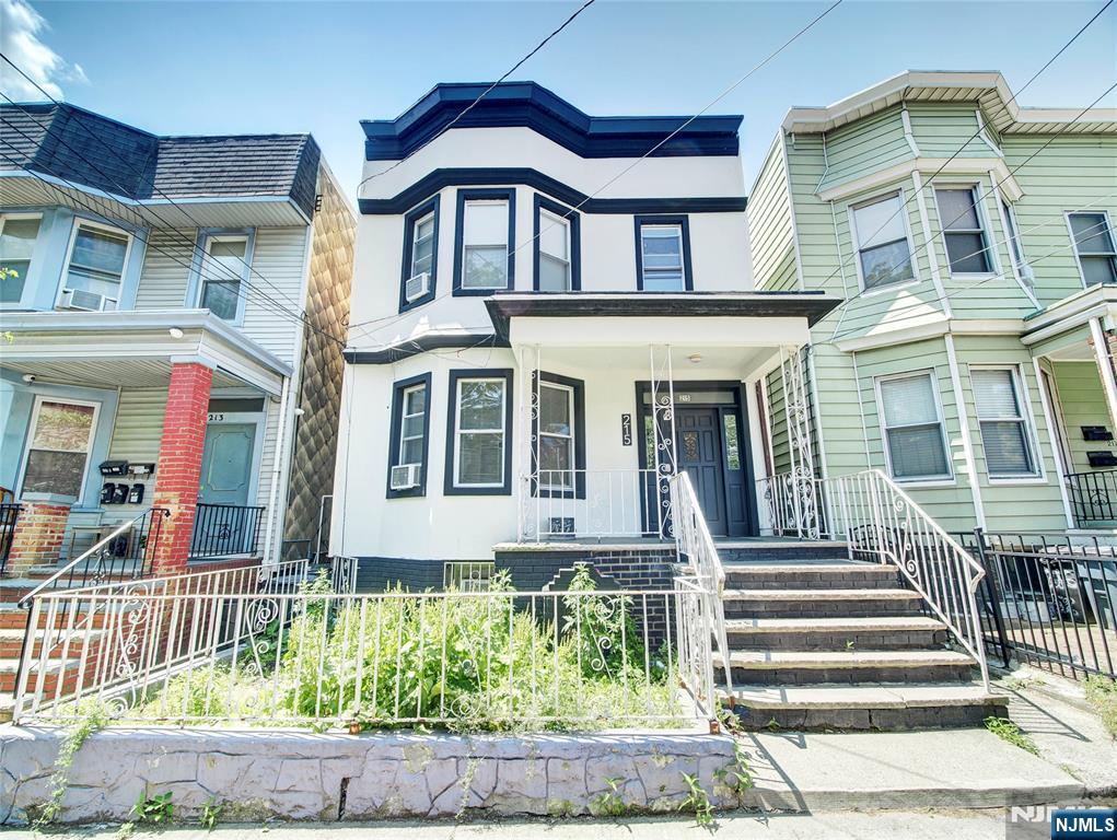Property for Sale at 215 52nd Street, West New York, New Jersey - Bedrooms: 5 
Bathrooms: 3 
Rooms: 16  - $849,000