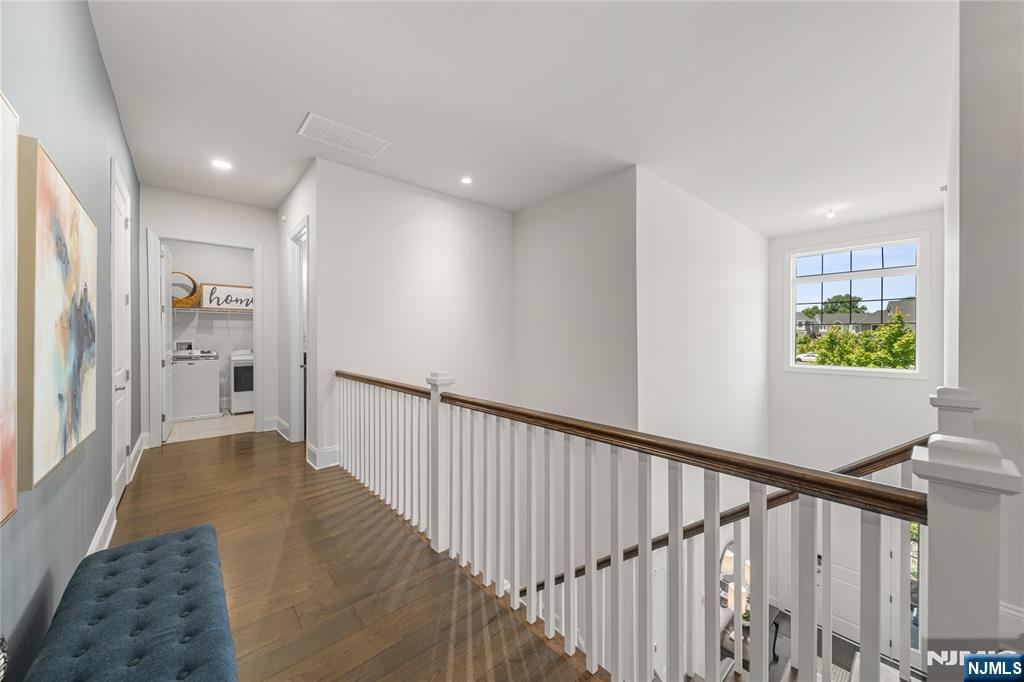 31 N Woodmont Circle 31